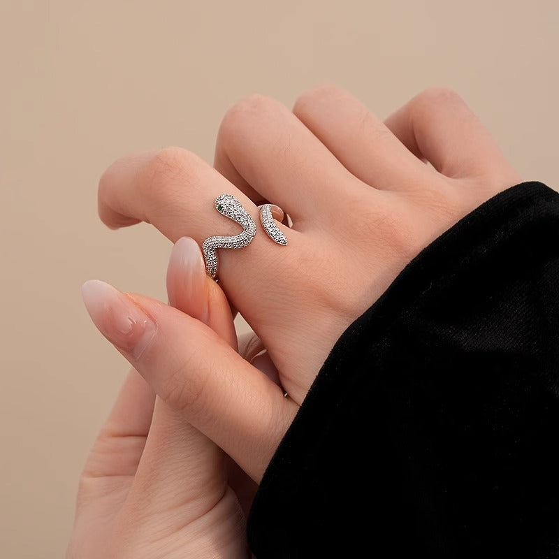 Anello affascinante per ogni occasione