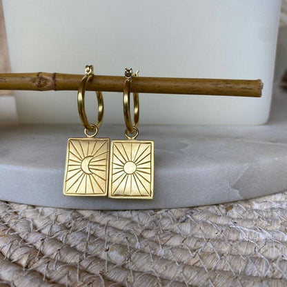 Oro Orecchino vintage fatto a mano