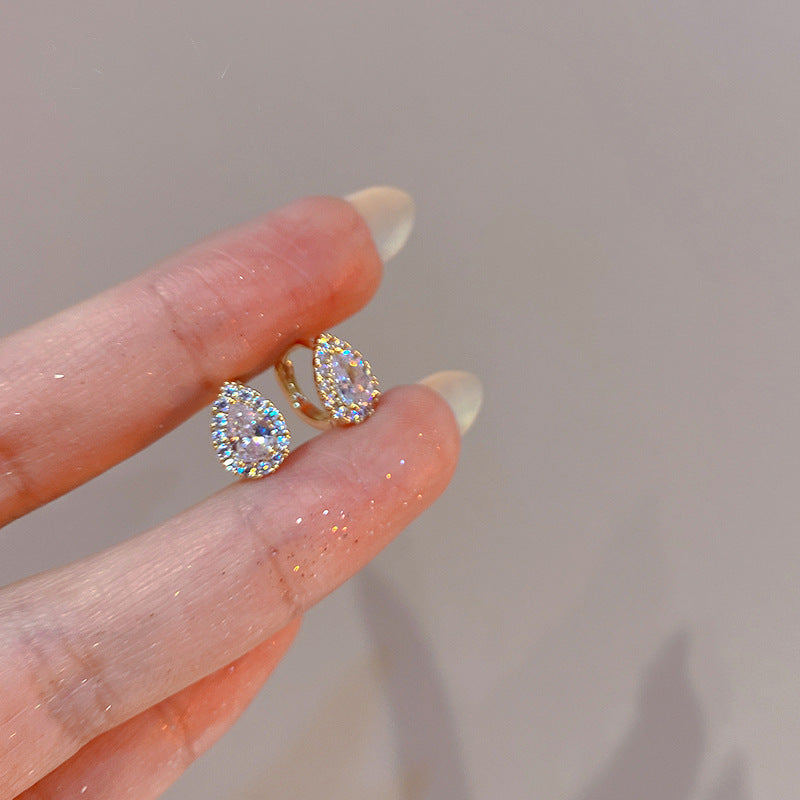 Orecchino stupendo per uso quotidiano