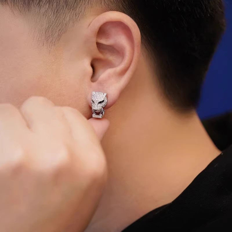 Orecchino classico dal fascino senza tempo