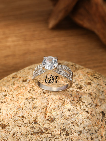 Anello affascinante per ogni occasione