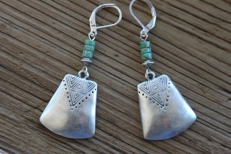 Orecchino vintage fatto a mano