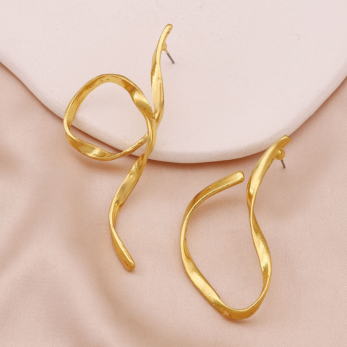 Orecchino classico dal fascino senza tempo