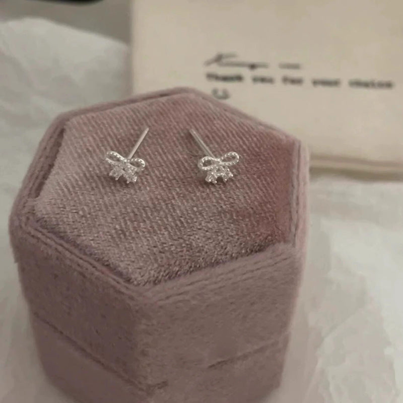 Orecchino stupendo per uso quotidiano