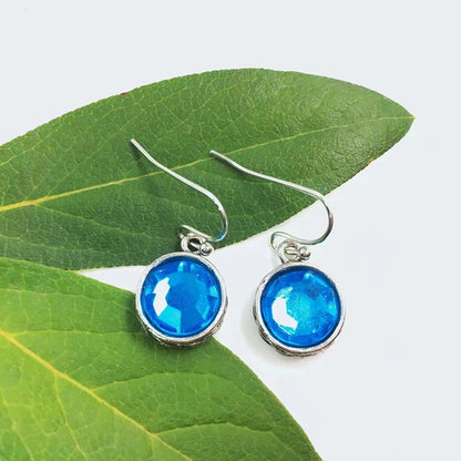 Orecchino artigianale delicato