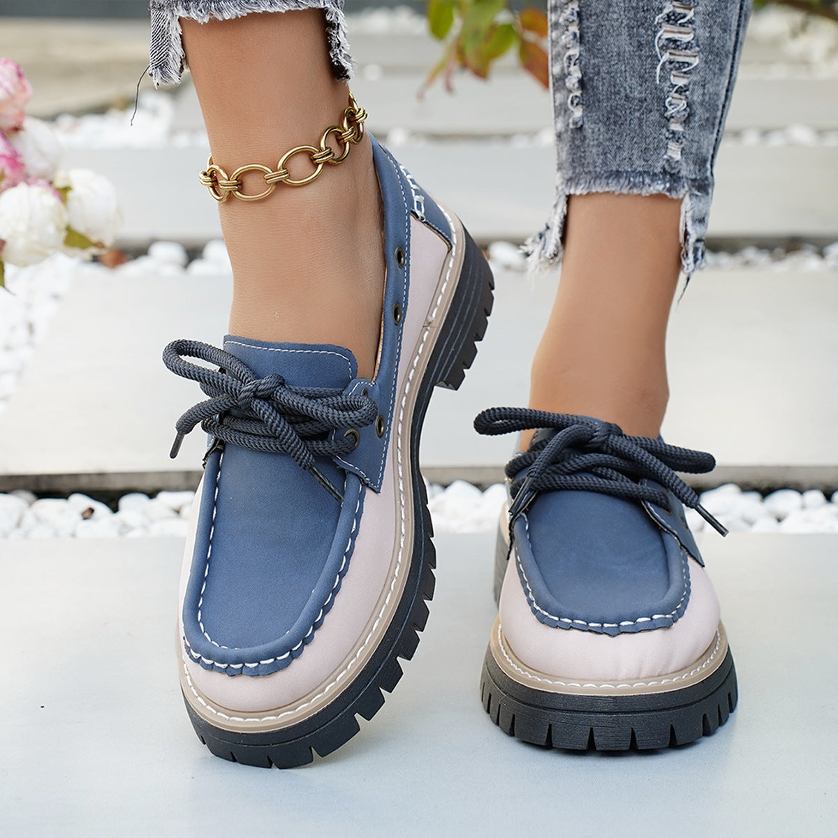 Scarpe Ortopediche Aggraziate dal Look Moderno