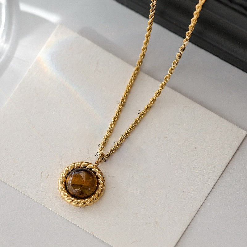 Collana bellissimo con stile unico