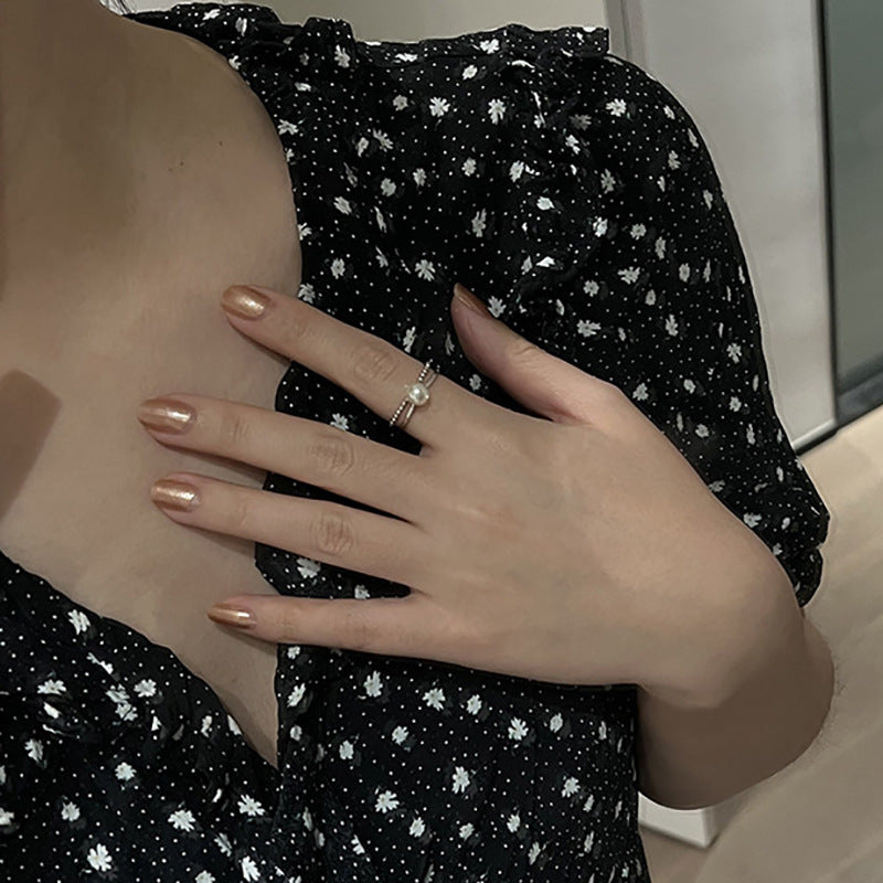 Anello bellissimo con stile unico