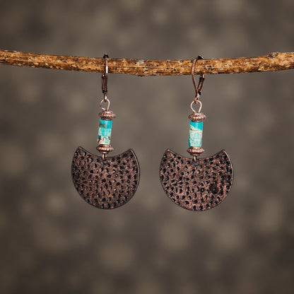 Orecchino artigianale delicato