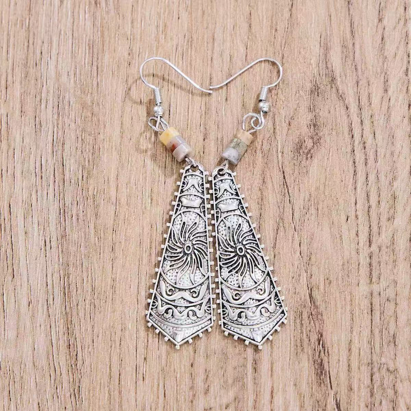 Orecchino classico dal fascino senza tempo