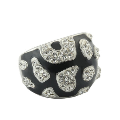 Anello bellissimo con stile unico