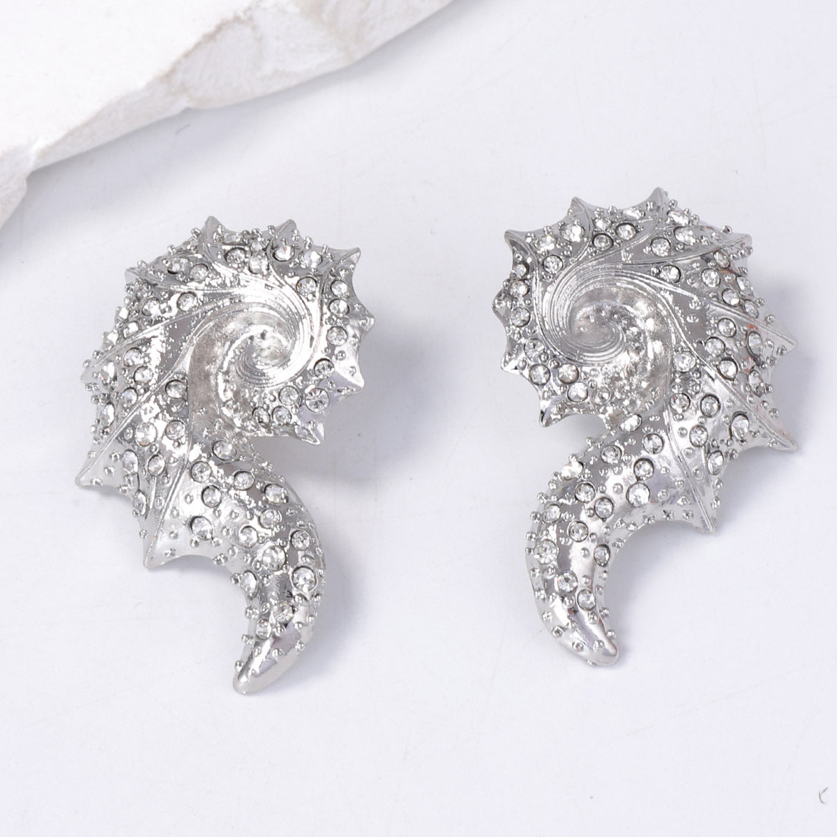 Orecchino romantico per momenti speciali