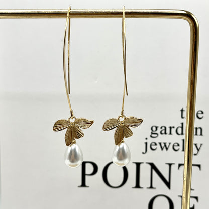 Perla Orecchino classico dal fascino senza tempo