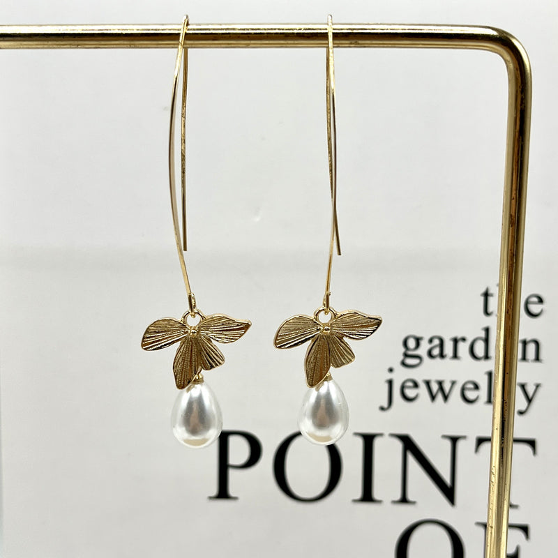 Perla Orecchino classico dal fascino senza tempo