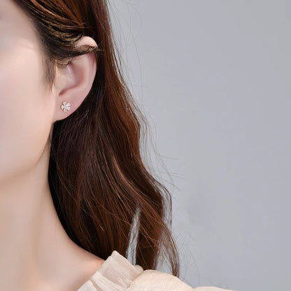 Orecchino bellissimo con stile unico