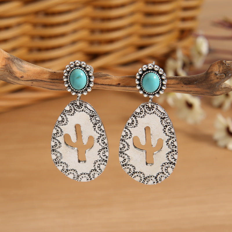 Orecchino artigianale delicato