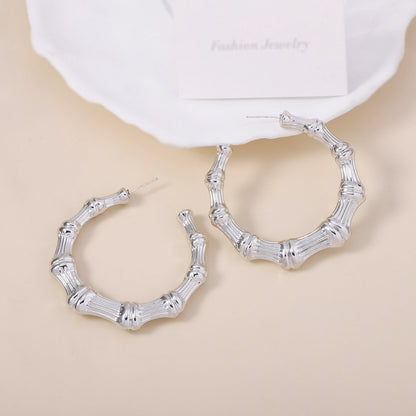 Orecchino affascinante per ogni occasione