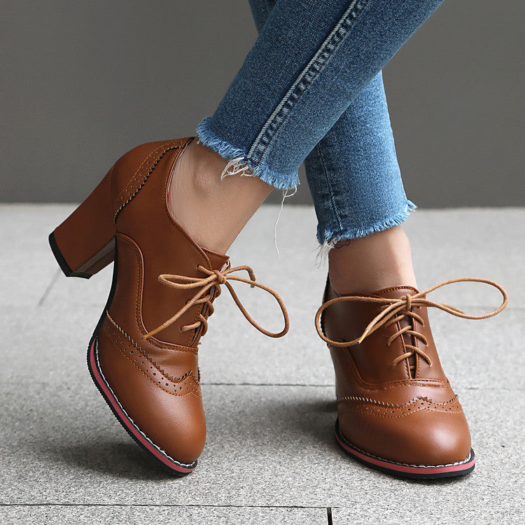 Scarpe Ortopediche Aggraziate dal Look Moderno