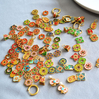 Oro Orecchino artigianale delicato