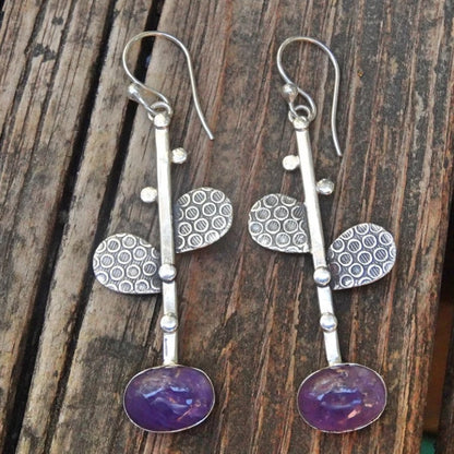 Orecchino artigianale delicato