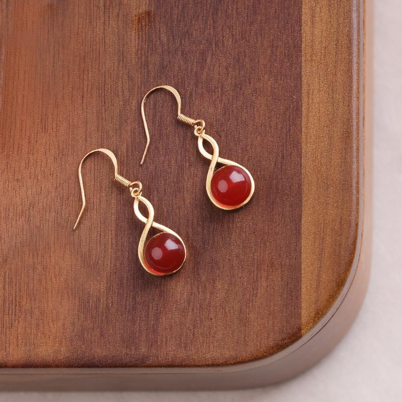 Oro Orecchino bellissimo con stile unico