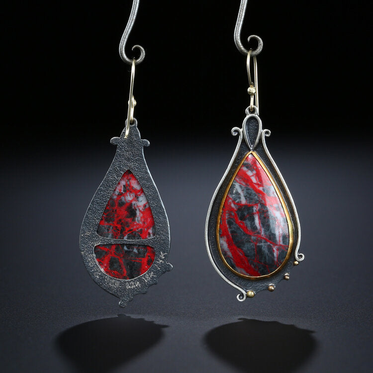 Orecchino artigianale delicato