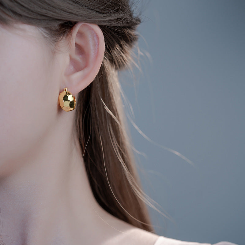 Orecchino elegante per ogni occasione