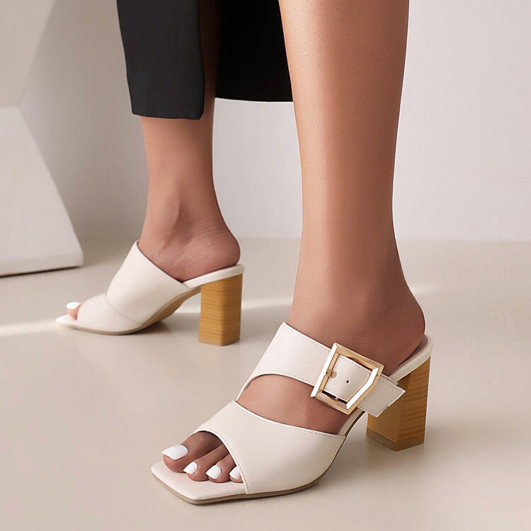 Sandali Ortopediche Aggraziate dal Look Moderno