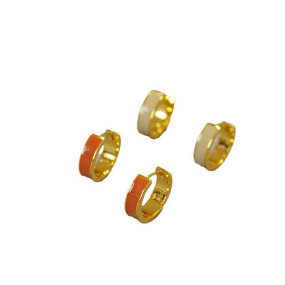 Oro Orecchino bellissimo con stile unico