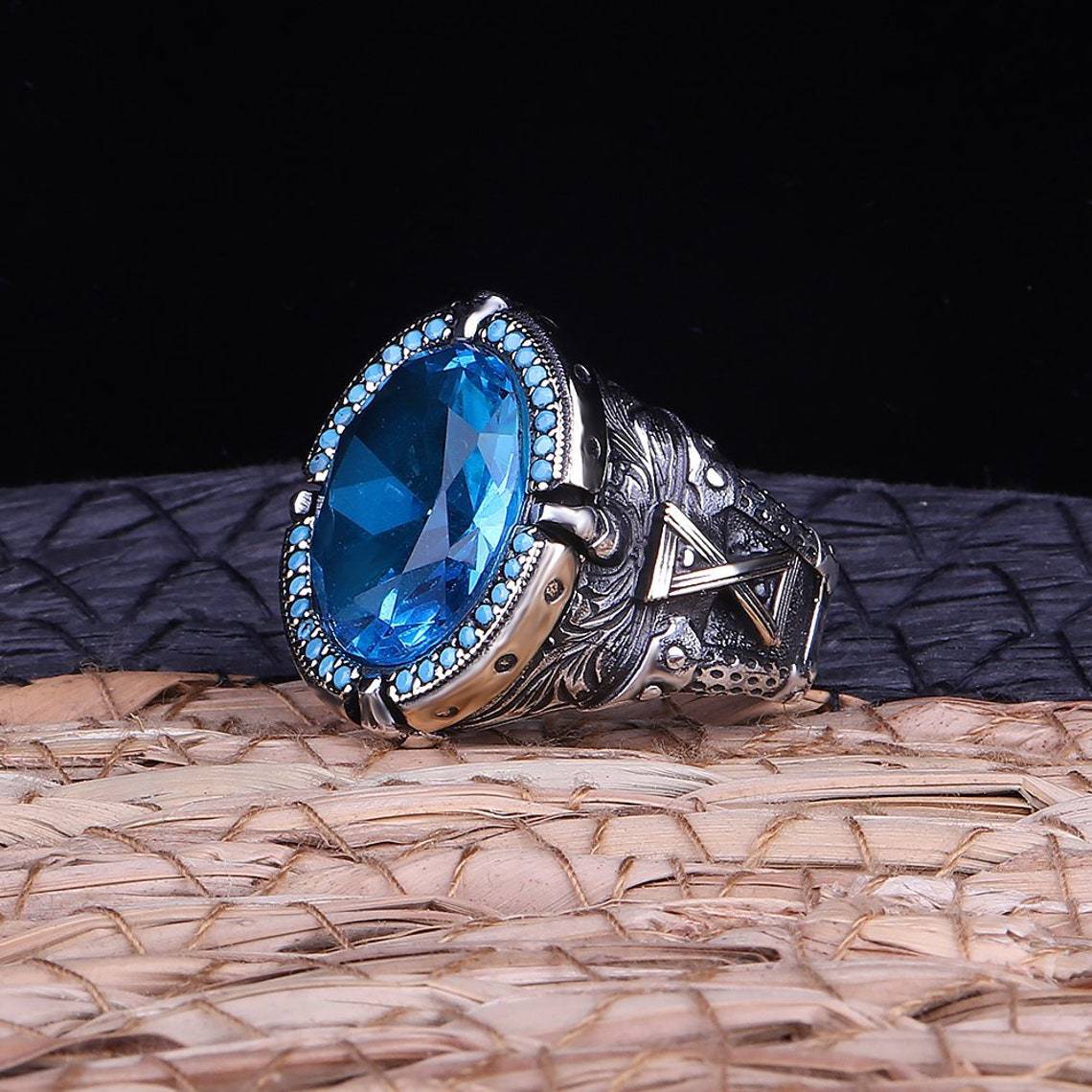 Anello elegante per ogni occasione