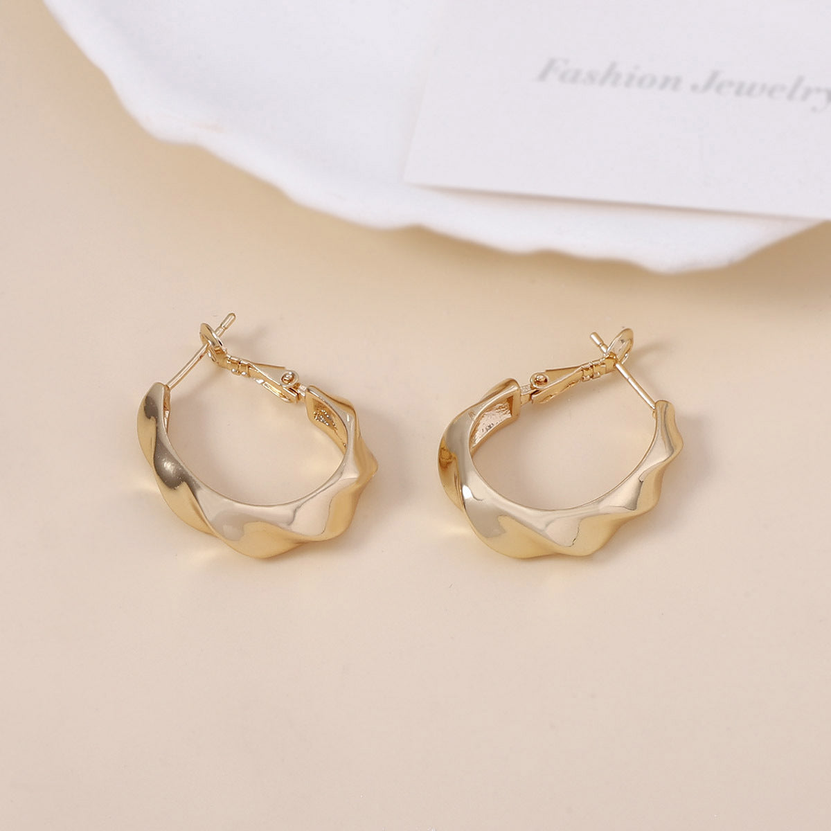 Orecchino affascinante per ogni occasione