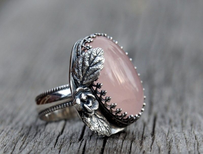 Anello bellissimo con stile unico