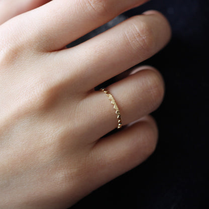 Anello classico dal fascino senza tempo