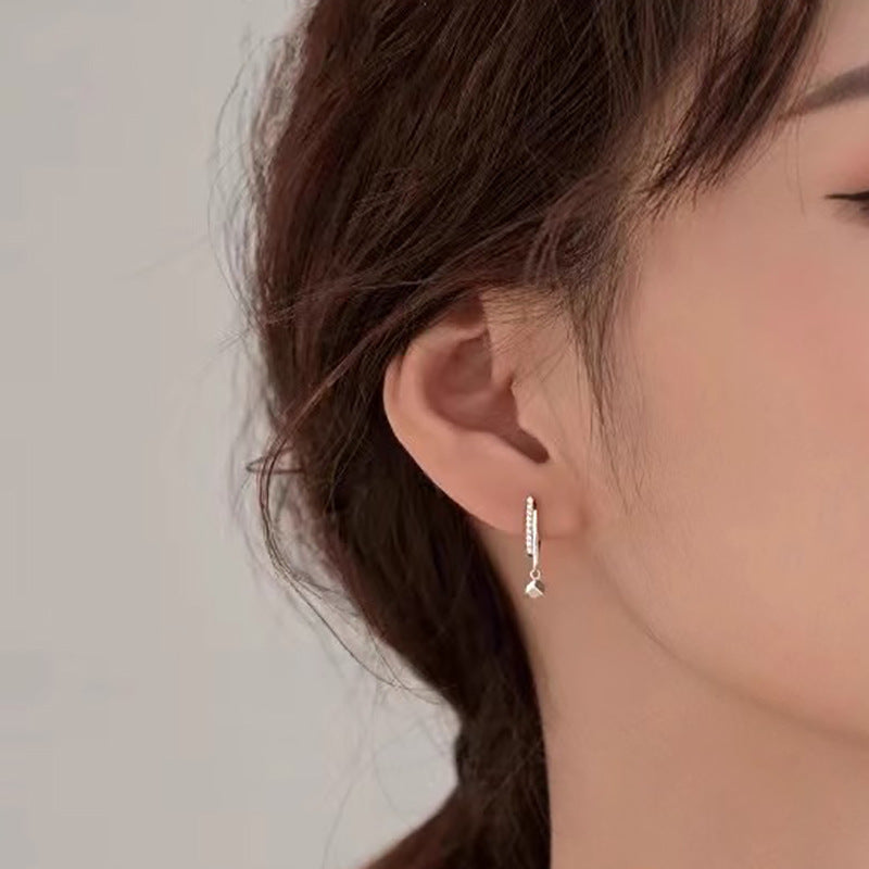 Orecchino elegante per ogni occasione