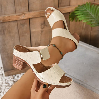 Sandali Ortopediche Aggraziate dal Look Moderno