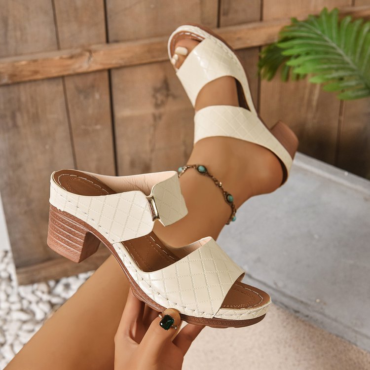 Sandali Ortopediche Aggraziate dal Look Moderno