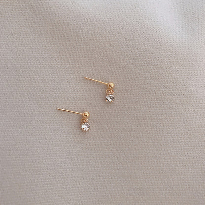 Orecchino classico dal fascino senza tempo