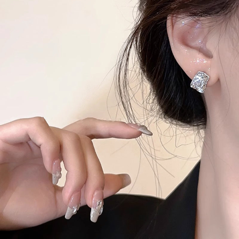 Orecchino affascinante per ogni occasione