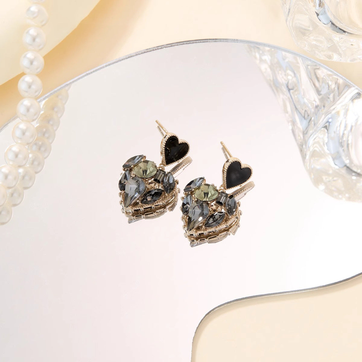 Orecchino vintage fatto a mano