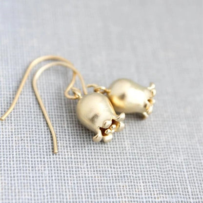 Oro Orecchino bellissimo con stile unico