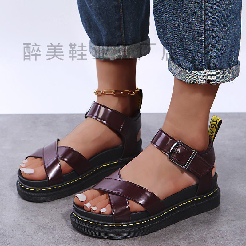 Sandali Ortopediche Aggraziate dal Look Moderno