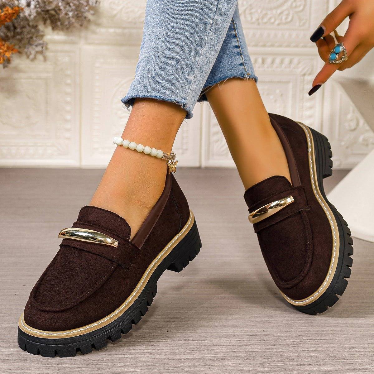 Scarpe Ortopediche Aggraziate dal Look Moderno
