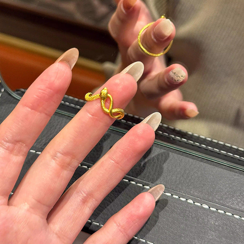 Oro Anello classico dal fascino senza tempo