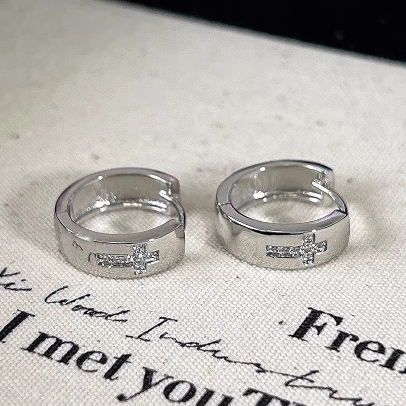 Orecchino classico dal fascino senza tempo