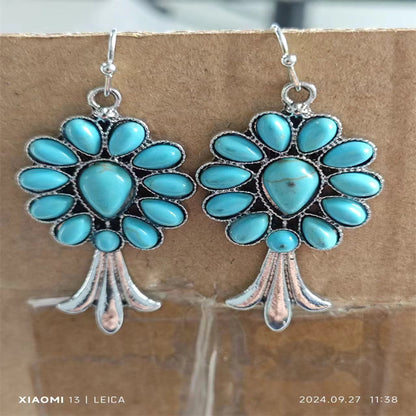 Orecchino artigianale delicato