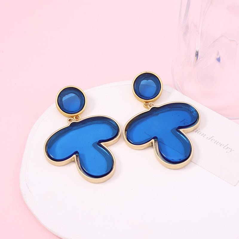 Orecchino artigianale delicato