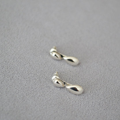 Oro Orecchino bellissimo con stile unico