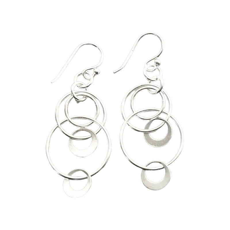 Orecchino classico dal fascino senza tempo