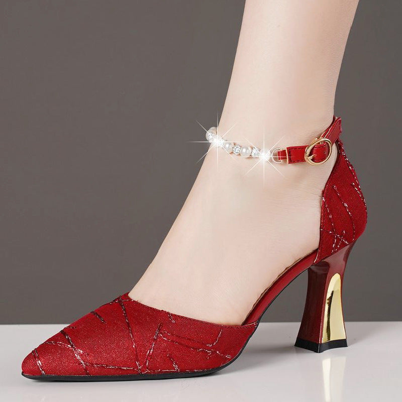 Sandali Ortopediche Aggraziate dal Look Moderno