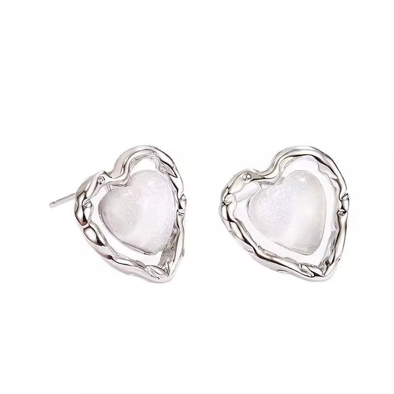 Orecchino artigianale delicato